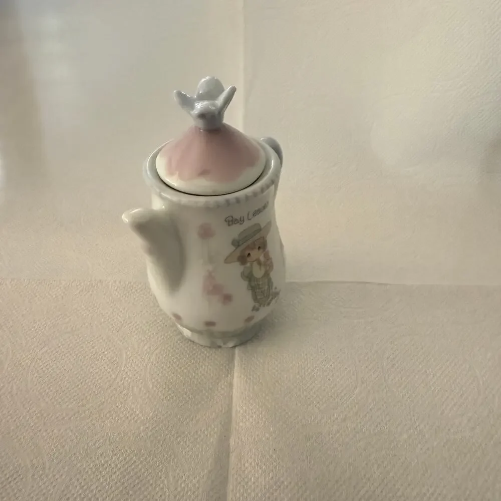 Precious Moments 1995 Porcelain Teapot Spice Jar for Bay Leaves